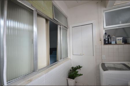 Apartamento para alugar com 120m², 3 quartos e 1 vagaÁrea de Serviço