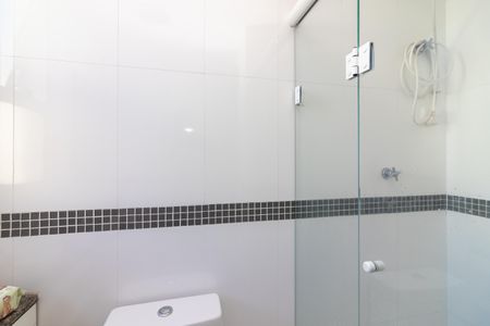 Apartamento à venda com 70m², 3 quartos e 1 vaga Apartamento à venda com 70m², 3 quartos e 1 vagaBanheiro da Suíte