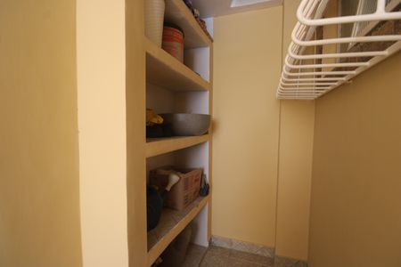 Casa de condomínio à venda com 360m², 3 quartos e 3 vagasÁrea de serviço