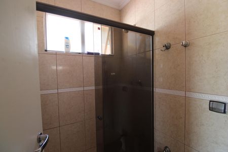 Casa de condomínio à venda com 360m², 3 quartos e 3 vagasBanheiro da suíte