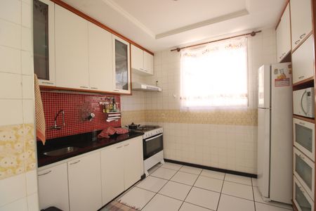 Casa de condomínio à venda com 360m², 3 quartos e 3 vagasCozinha