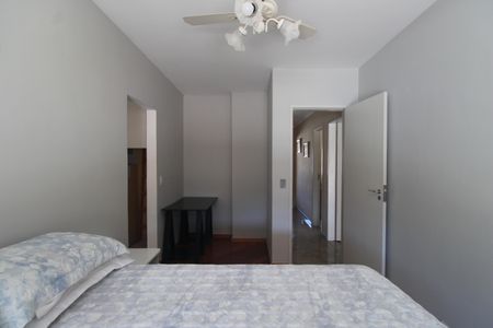 Casa de condomínio à venda com 360m², 3 quartos e 3 vagasQuarto 1