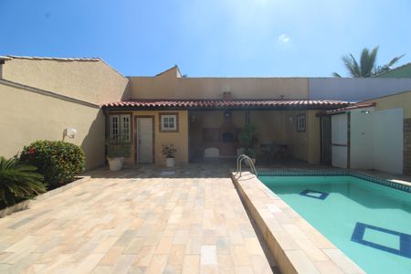 Casa de condomínio à venda com 360m², 3 quartos e 3 vagasQuintal