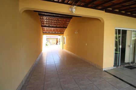 Casa de condomínio à venda com 360m², 3 quartos e 3 vagasGaragem