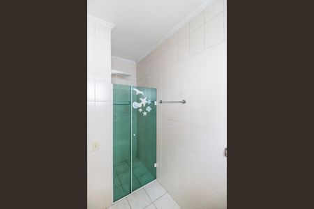 Casa de condomínio para alugar com 360m², 4 quartos e 6 vagas Casa de condomínio para alugar com 360m², 4 quartos e 6 vagasBanheiro da Suíte