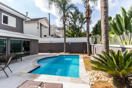 Casa de condomínio para alugar com 360m², 4 quartos e 6 vagas Casa de condomínio para alugar com 360m², 4 quartos e 6 vagasPiscina