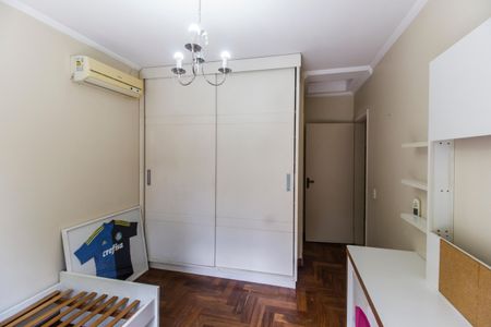 Casa de condomínio para alugar com 360m², 4 quartos e 6 vagas Casa de condomínio para alugar com 360m², 4 quartos e 6 vagasSuíte 2