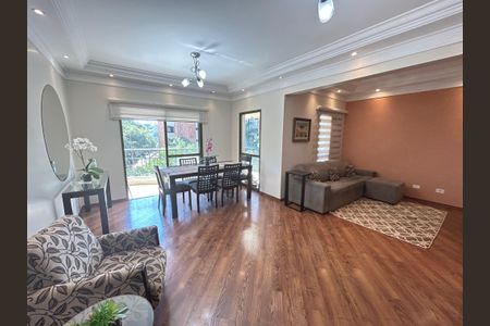 Apartamento à venda com 136m², 3 quartos e 4 vagas Apartamento à venda com 136m², 3 quartos e 4 vagasSala