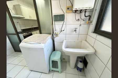 Apartamento à venda com 136m², 3 quartos e 4 vagas Apartamento à venda com 136m², 3 quartos e 4 vagasÁrea de Serviço