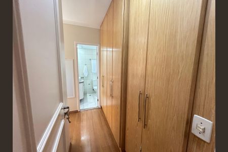 Apartamento à venda com 136m², 3 quartos e 4 vagas Apartamento à venda com 136m², 3 quartos e 4 vagasQuarto Suíte 3