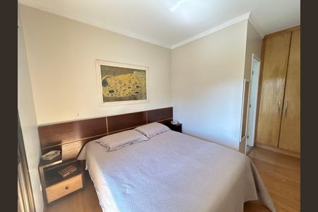 Apartamento à venda com 136m², 3 quartos e 4 vagas Apartamento à venda com 136m², 3 quartos e 4 vagasQuarto Suíte 3