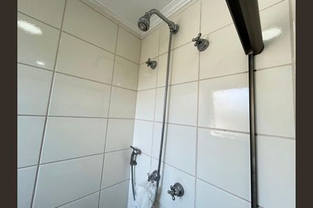 Apartamento à venda com 136m², 3 quartos e 4 vagas Apartamento à venda com 136m², 3 quartos e 4 vagasBanheiro da Suíte 3