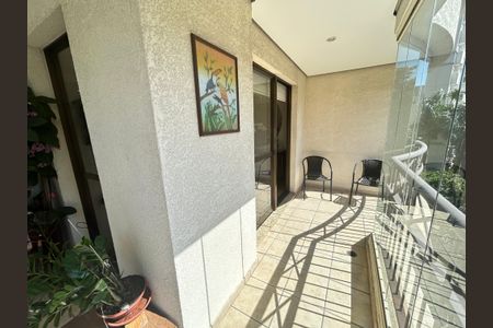 Apartamento à venda com 136m², 3 quartos e 4 vagas Apartamento à venda com 136m², 3 quartos e 4 vagasVaranda da Sala