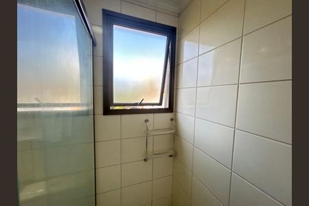 Apartamento à venda com 136m², 3 quartos e 4 vagas Apartamento à venda com 136m², 3 quartos e 4 vagasBanheiro da Suíte 3
