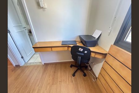 Apartamento à venda com 136m², 3 quartos e 4 vagas Apartamento à venda com 136m², 3 quartos e 4 vagasQuarto Suíte 2