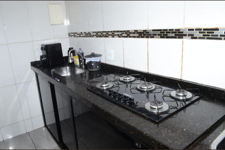 Apartamento para alugar com 48m², 2 quartos e 1 vagaCozinha e Área de Serviço
