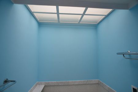 Apartamento à venda com 275m², 3 quartos e 2 vagas Apartamento à venda com 275m², 3 quartos e 2 vagasBanheiro Suíte