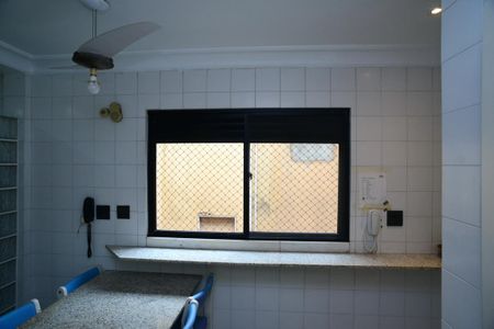 Apartamento à venda com 275m², 3 quartos e 2 vagas Apartamento à venda com 275m², 3 quartos e 2 vagasCozinha