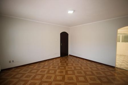 Casa para alugar com 134m², 3 quartos e 4 vagas