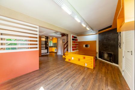 Casa de condomínio para alugar com 100m², 2 quartos e 2 vagasSala