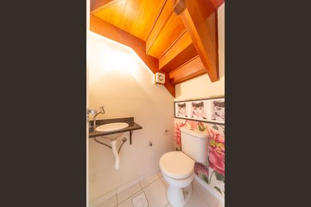 Casa de condomínio para alugar com 100m², 2 quartos e 2 vagasLavabo