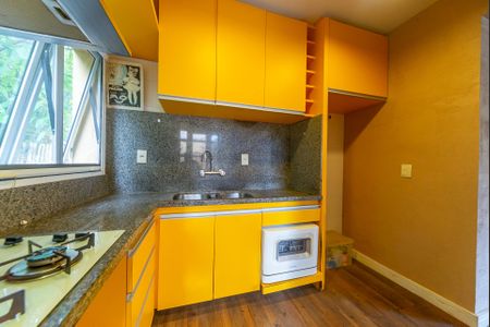 Casa de condomínio para alugar com 100m², 2 quartos e 2 vagasCozinha - Armários