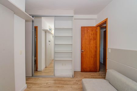 Apartamento à venda com 75m², 2 quartos e 2 vagasSuíte