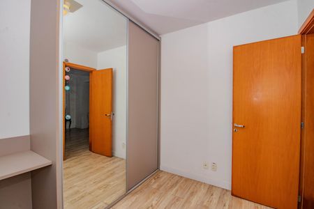 Quarto de apartamento para alugar com 2 quartos, 75m² em Santa Maria Goretti, Porto Alegre