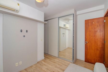 Apartamento à venda com 75m², 2 quartos e 2 vagasSuíte
