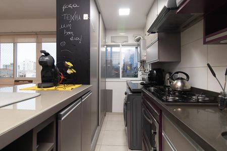 Apartamento para alugar com 74m², 2 quartos e 1 vaga Apartamento para alugar com 74m², 2 quartos e 1 vagaCozinha e Área de Serviço