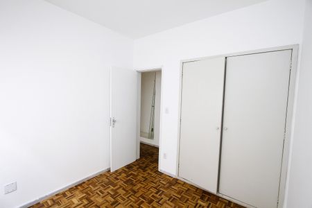 Quarto 2  de apartamento para alugar com 3 quartos, 67m² em João Pinheiro, Belo Horizonte