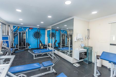 Apartamento à venda com 49m², 2 quartos e 1 vaga Apartamento à venda com 49m², 2 quartos e 1 vagaÁrea comum - Academia 2