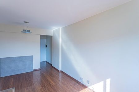 Apartamento à venda com 49m², 2 quartos e 1 vaga Apartamento à venda com 49m², 2 quartos e 1 vagaSala