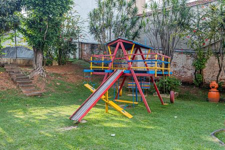 Apartamento à venda com 49m², 2 quartos e 1 vaga Apartamento à venda com 49m², 2 quartos e 1 vagaÁrea comum - Playground