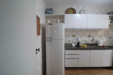 Apartamento para alugar com 80m², 2 quartos e 2 vagas Apartamento para alugar com 80m², 2 quartos e 2 vagasCozinha