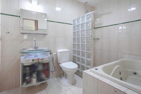 Casa à venda com 78m², 1 quarto e 2 vagas Casa à venda com 78m², 1 quarto e 2 vagasBanheiro da suíte