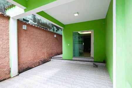 Casa à venda com 78m², 1 quarto e 2 vagas Casa à venda com 78m², 1 quarto e 2 vagasEntrada