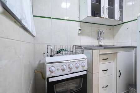 Sala/Cozinha de casa à venda com 1 quarto, 78m² em Sagrada Família, Belo Horizonte