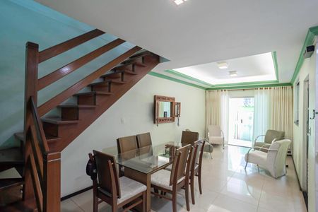 Casa à venda com 78m², 1 quarto e 2 vagas Casa à venda com 78m², 1 quarto e 2 vagasSala/Cozinha