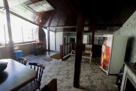 Casa de condomínio à venda com 235m², 4 quartos e 3 vagasÁrea gourmet