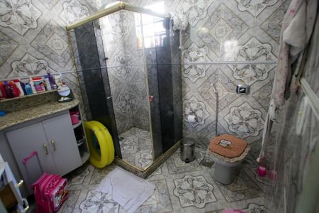 Casa de condomínio à venda com 235m², 4 quartos e 3 vagasBanheiro da Suíte 1