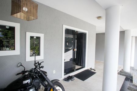 Casa de condomínio à venda com 235m², 4 quartos e 3 vagasVaranda da Sala