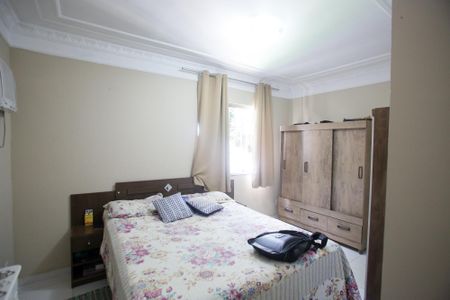 Casa de condomínio à venda com 235m², 4 quartos e 3 vagasQuarto Suíte 2