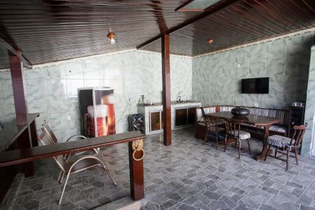 Casa de condomínio à venda com 235m², 4 quartos e 3 vagasÁrea gourmet