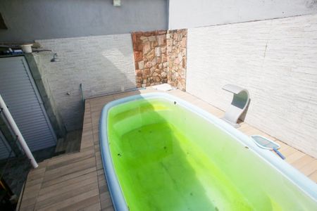 Casa de condomínio à venda com 235m², 4 quartos e 3 vagasPiscina