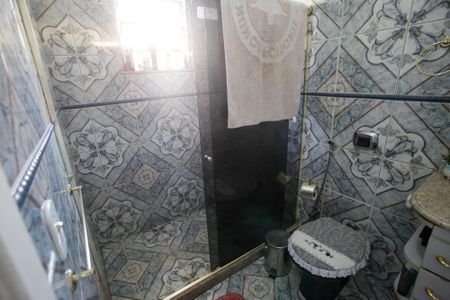 Casa de condomínio à venda com 235m², 4 quartos e 3 vagasBanheiro da Suíte 2