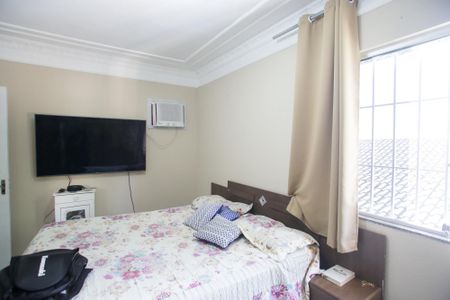 Casa de condomínio à venda com 235m², 4 quartos e 3 vagasQuarto Suíte 2