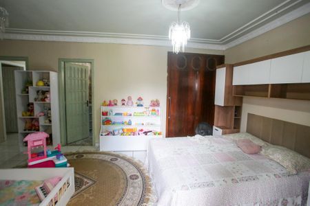 Casa de condomínio à venda com 235m², 4 quartos e 3 vagasQuarto Suíte 1