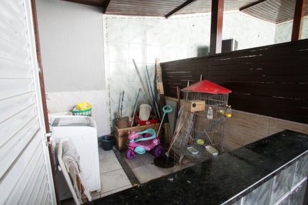 Casa de condomínio à venda com 235m², 4 quartos e 3 vagasÁrea de Serviço