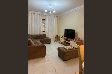 Sala de casa para alugar com 3 quartos, 270m² em Jardim Consorcio, São Paulo